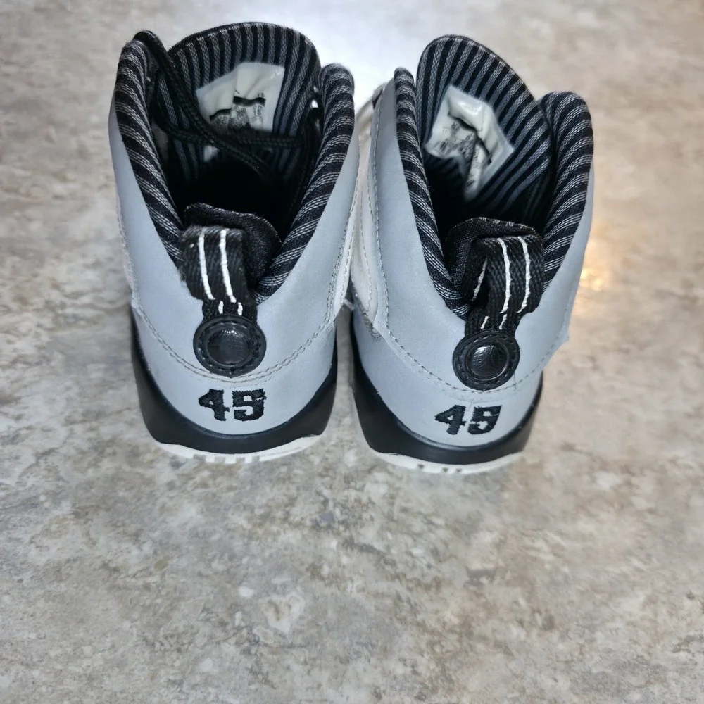 Jordan 9 Retro BT Shoes Toddler Size 9C White Black Wolf Grey 401812-116 Kids OG